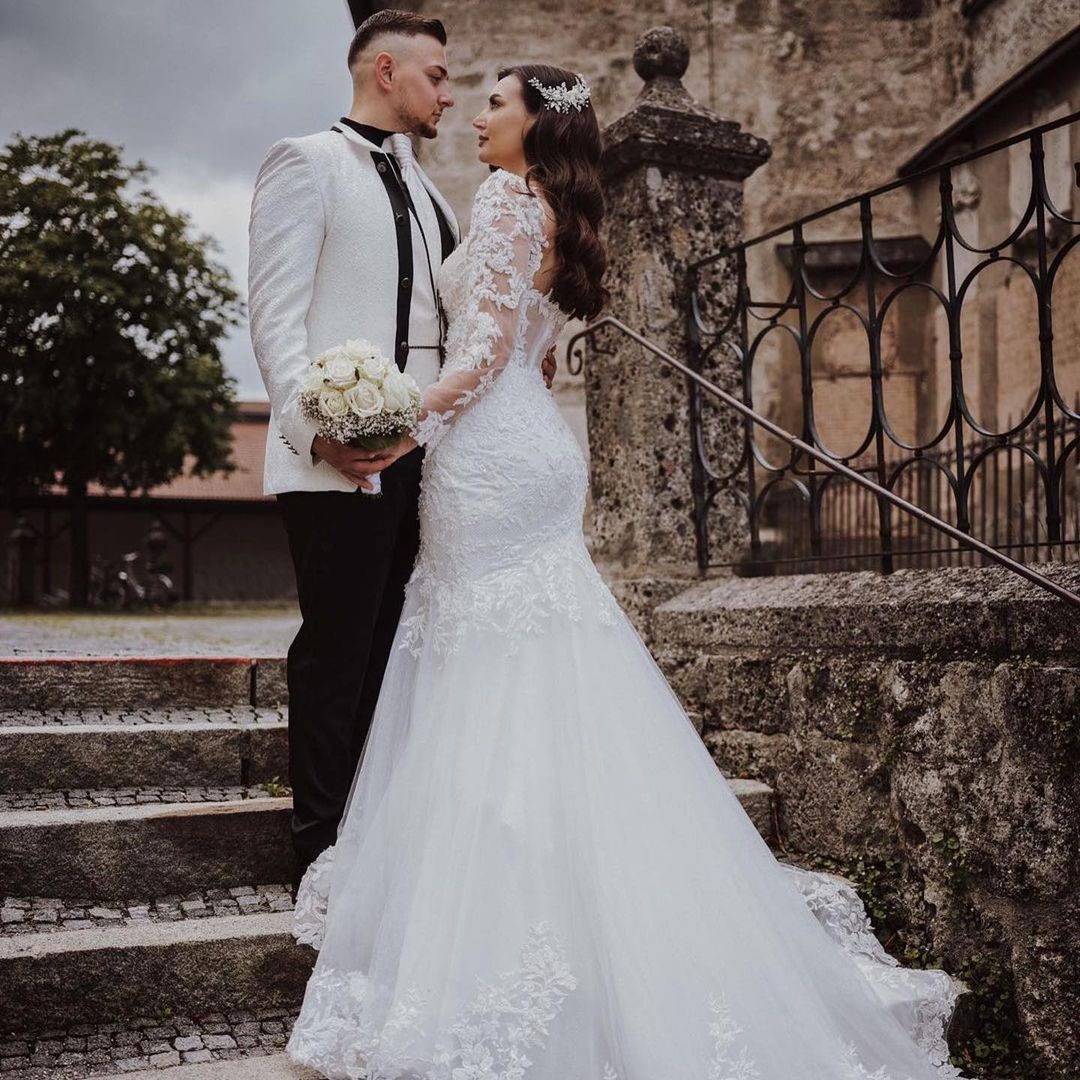 A-Line Bateau Wedding Dress Floor-length Tulle With Appliques Lace Pearl