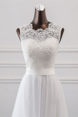 A-Line Jewel Neck Tulle Long Wedding Dress with Lace Appliques