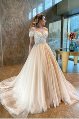 A-Line Sweetheart Off-the-Shoulder Backless Wedding Dress with Tulle and Lace Appliques