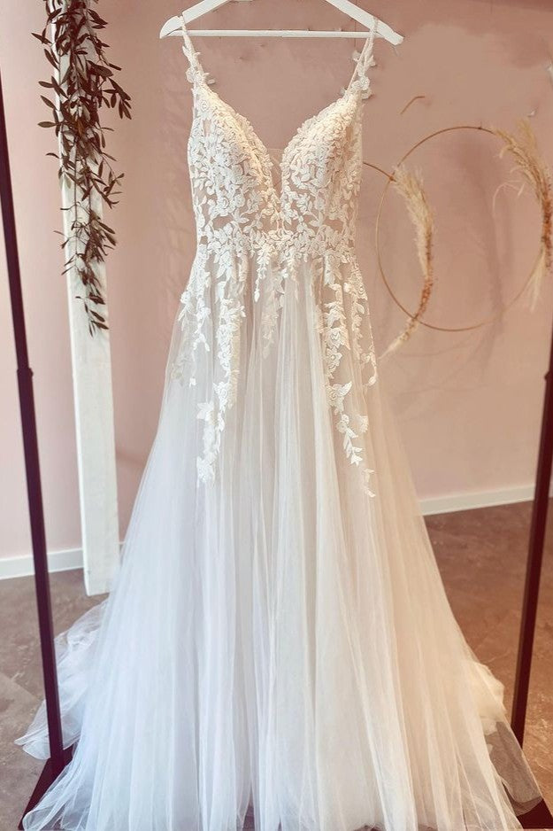 A-Line Sweetheart Wedding Dress With Appliques Lace Ruffles Tulle