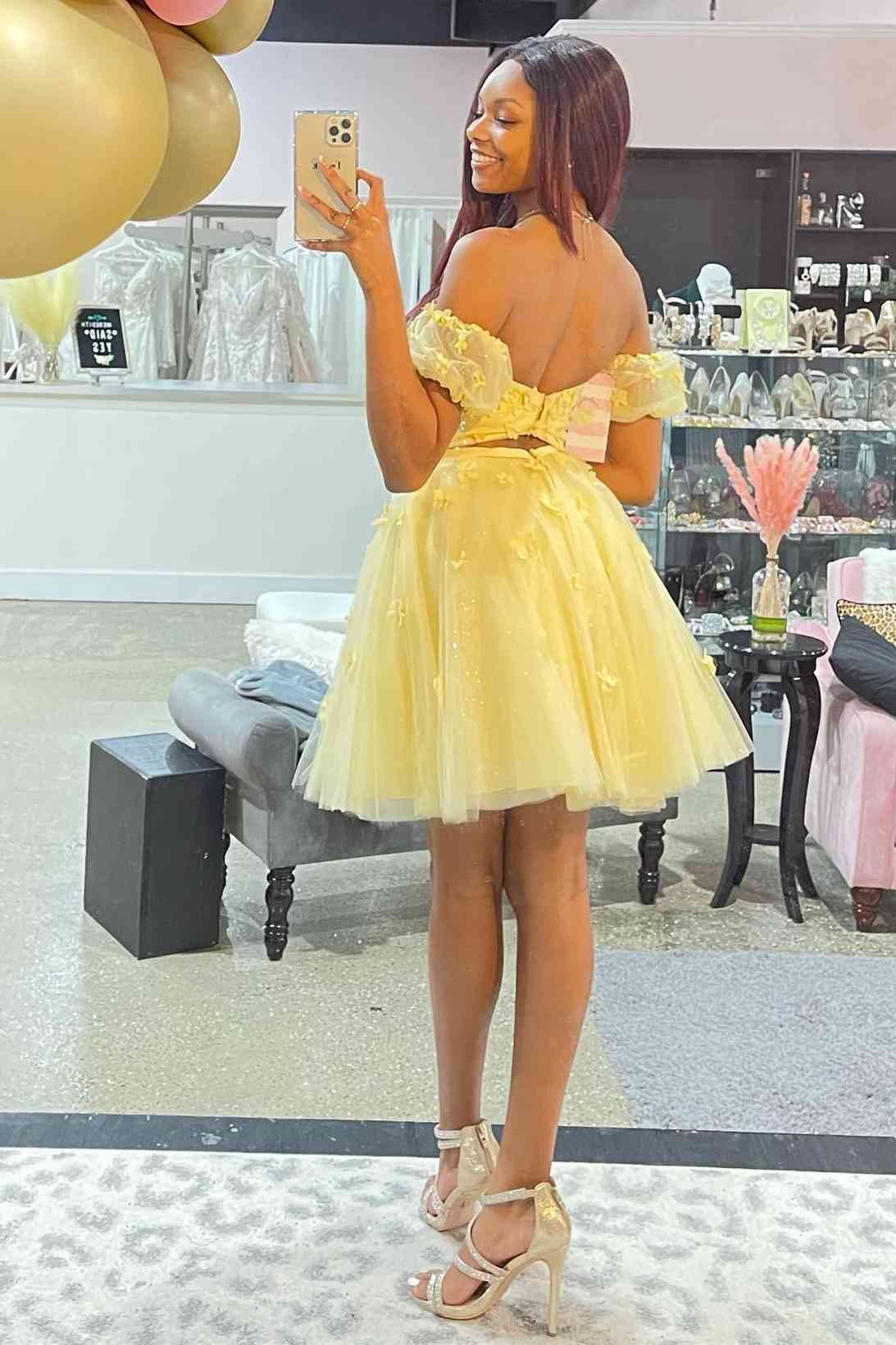 A-Line Sweetheart Yellow Tulle Homecoming Dress with Appliques