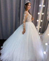 A-Line Tulle Long Sleeves Wedding Dress With Lace