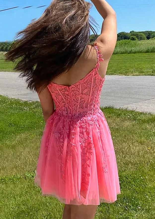 Look Elegant in A-line V Neck Sleeveless Short/Mini Tulle Homecoming Dress with Appliqued Beading - Babyonlines