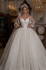 Luxury Long Ball Gown with Puffy Sleeves and Appliques