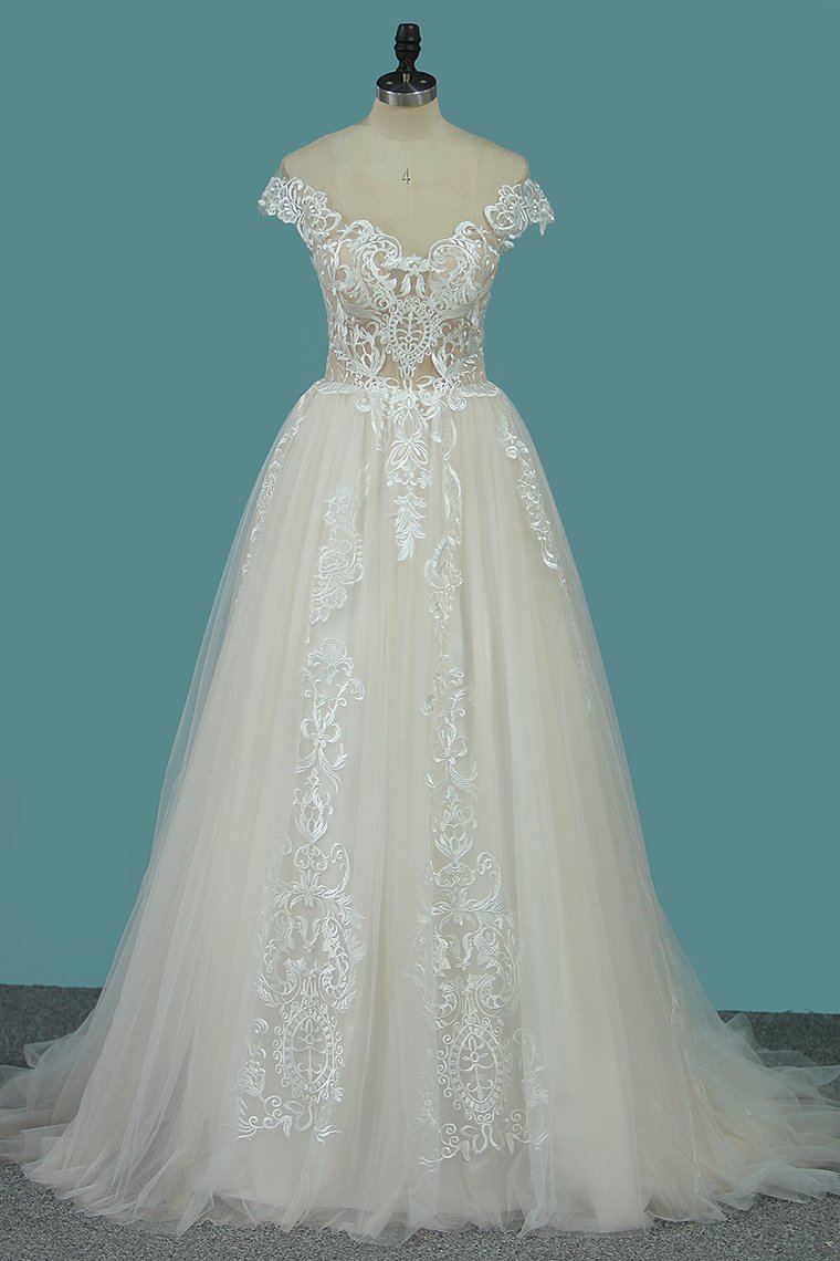 Bateau A-Line Wedding Dress Floor-length With Ruffles Tulle Appliques Lace