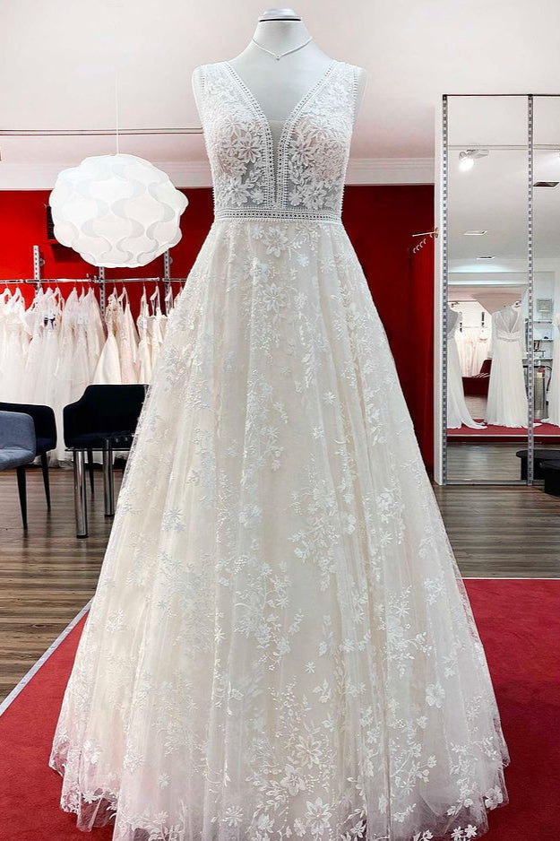 Beautiful Long Wedding Dress With A-Line Appliques Tulle Lace Open Back Design