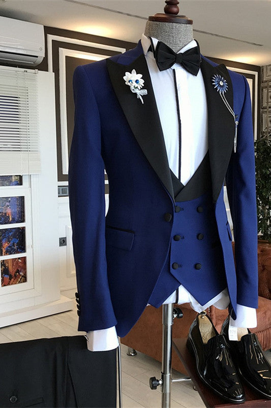 Stylish Dark Blue Wedding Suit Outfits with Peaked Lapel Party for Groom 2024