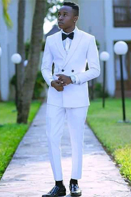 Stylish Double-Breasted White Wedding Suit with Peaked Lapel for Men