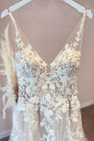 Sweetheart Spaghetti Strap A-Line Tulle Wedding Dress with Lace Appliques