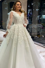 Unique A-Line V-neck Wedding Dress With Appliques Lace Tulle Puffy Long Sleeves