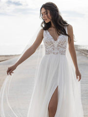 V-Neck Sleeveless Lace Wedding Dress