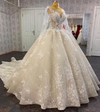 Vintage A-Line Bateau Neck Floor-Length Tulle Wedding Dress with Lace Sequins Appliques