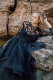 Vintage Black A-Line Long Sleeves Wedding Dress With Ruffles Appliques Lace Tulle