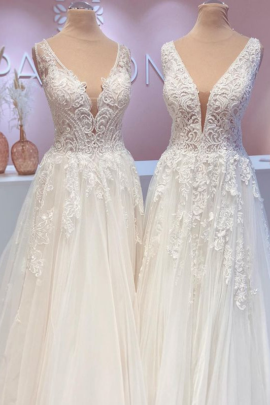 Wide Straps Open Back A-Line Wedding Dress With Lace Appliques Tulle Train