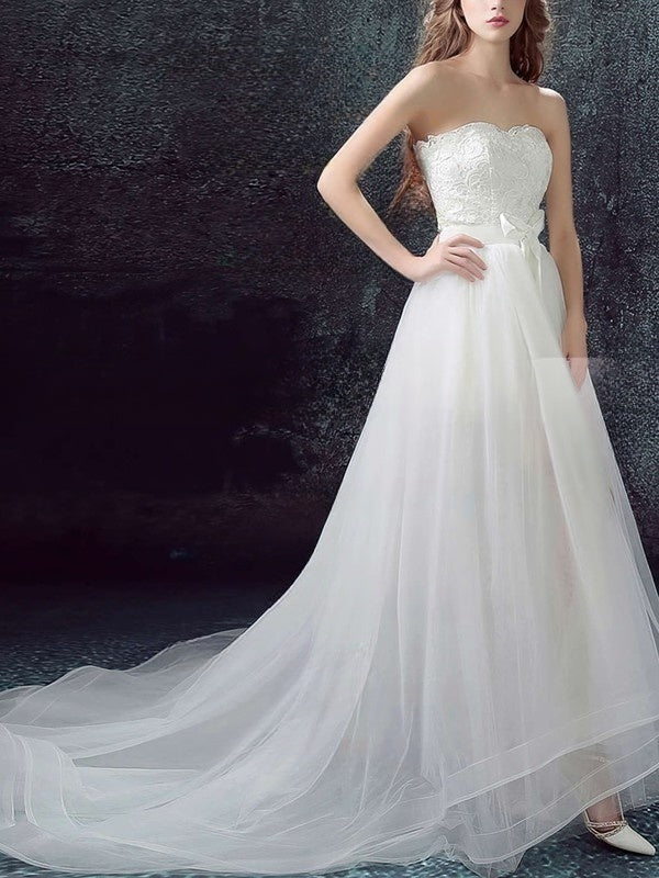 A-line Organza Wedding Dresses With Appliques Lace