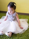 A-line Scoop Neck Organza Tea-length Lace Flower Girl Dresses with Appliques