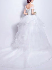 Asymmetrical Wedding Dresses With Tiered Ball Gown Off-the-shoulder Organza