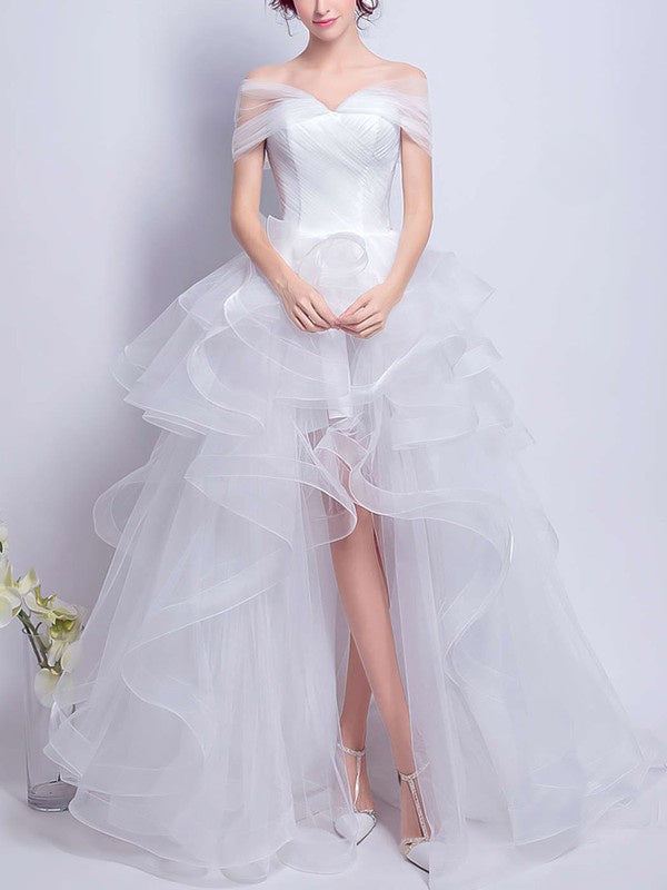 Asymmetrical Wedding Dresses With Tiered Ball Gown Off-the-shoulder Organza