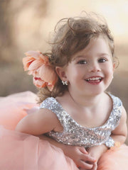 Classy Ball Gown Flower Girl Dresses with Scoop Neck Tulle Sequined Floor-length and Backless Design