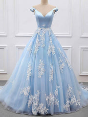 Elegant Princess Prom Dress - Off-the-shoulder Tulle Appliques Lace Ball Gown/Sweep Train