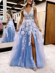 Glitter Appliques Lace Prom Dress - Ball Gown/Princess Sweep Train V-neck Tulle