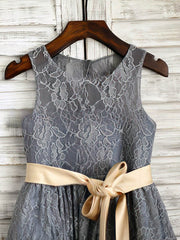 Gorgeous A-line Scoop Neck Lace Flower Girl Dresses with Sashes/Ribbons