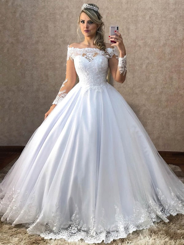 Gorgeous Ball Gown Off-the-shoulder Wedding Dress with Tulle Sweep Train and Appliques Lace