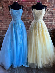 Scoop Neck Tulle Floor-length Prom Dresses with Ball Gown Appliques Lace