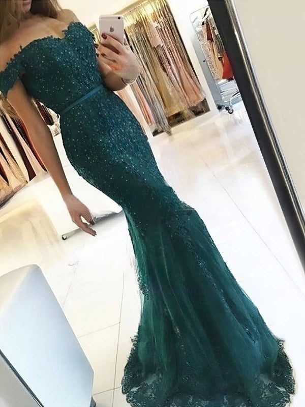 Stunning Off-the-shoulder Tulle Appliques Lace Prom Dress with Trumpet/Mermaid Floor-length