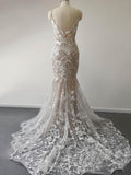 Stunning V-Neck Tulle Trumpet/Mermaid Wedding Dress With Appliques Lace