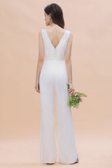 Stylish V-neck Sleeveless White Lace Bridesmaid Jumpsuit Online-Babyonlines