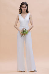 Stylish V-neck Sleeveless White Lace Bridesmaid Jumpsuit Online-Babyonlines