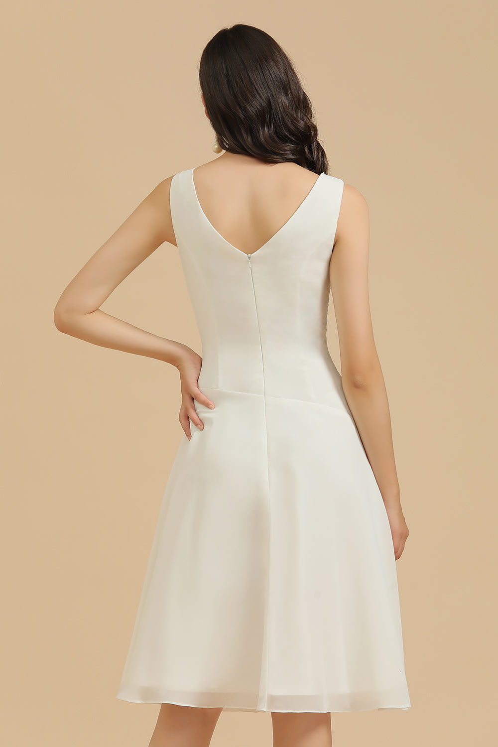 V-Neck Knee-length Chiffon Bridesmaid Dress online-Babyonlines