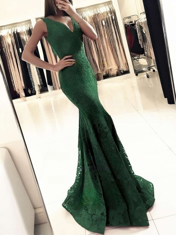 V-neck Lace Prom Dresses for a Trumpet/Mermaid Look