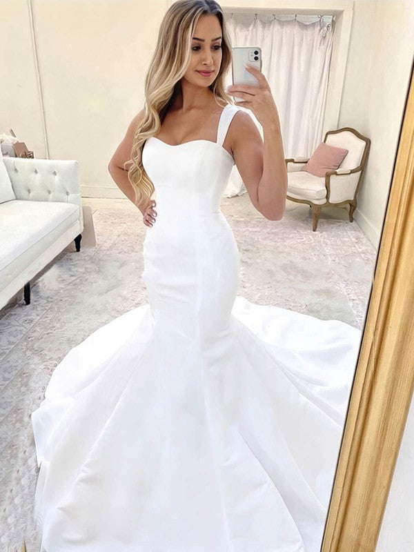 V-neck Satin Court Train Wedding Dress - Trumpet/Mermaid Style