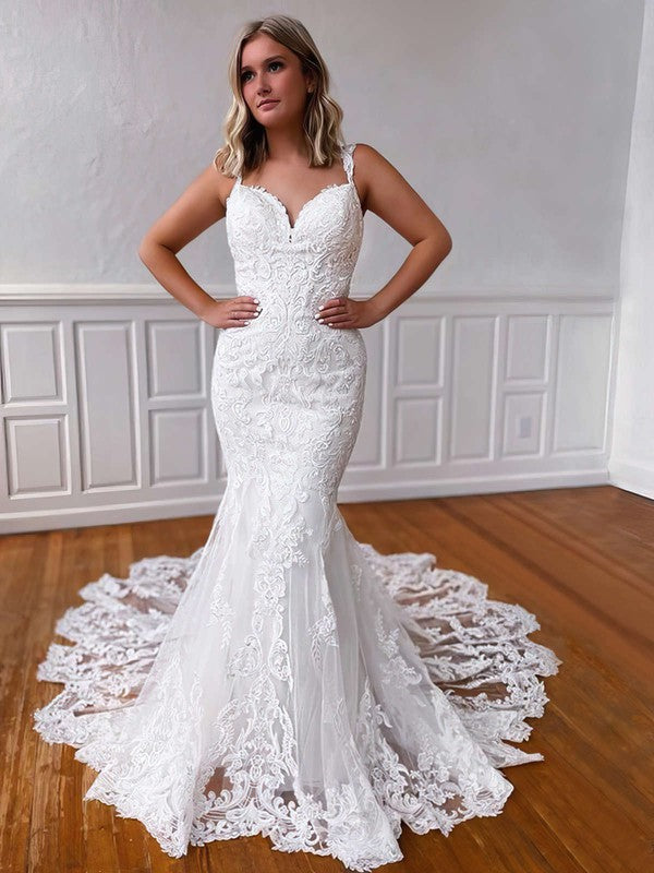 V-neck Tulle Court Train Wedding Dress with Appliques Lace for Trumpet/Mermaid Look