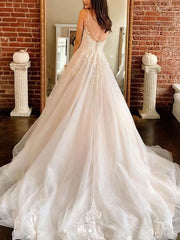 V-neck Tulle Court Train Wedding Dresses with Appliques Lace for Ball Gown